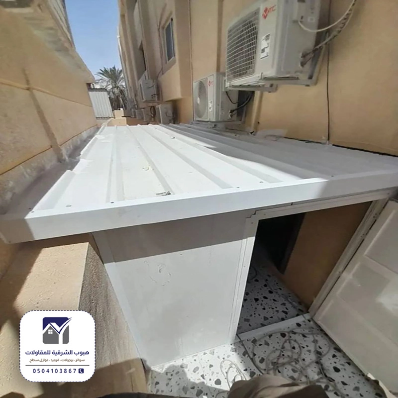 بناء مستودع منزلي ساندوتش بانل بالشرقية